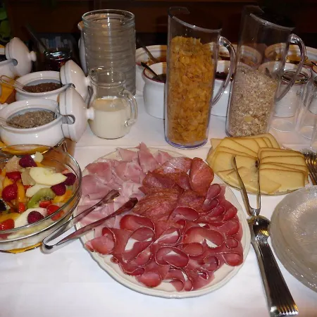 Garni Bonaria Aparthotel 2*