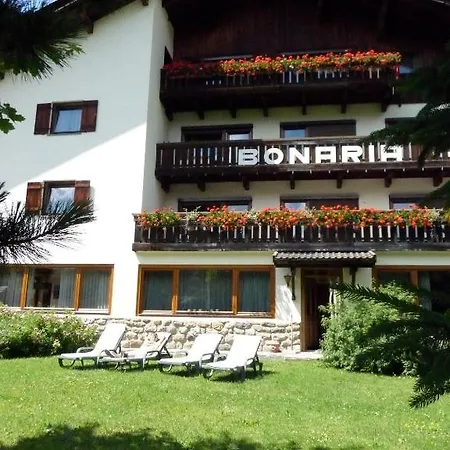 Aparthotel Garni Bonaria Corvara In Badia