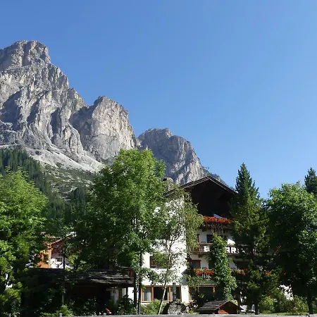 Garni Bonaria Aparthotel Corvara In Badia